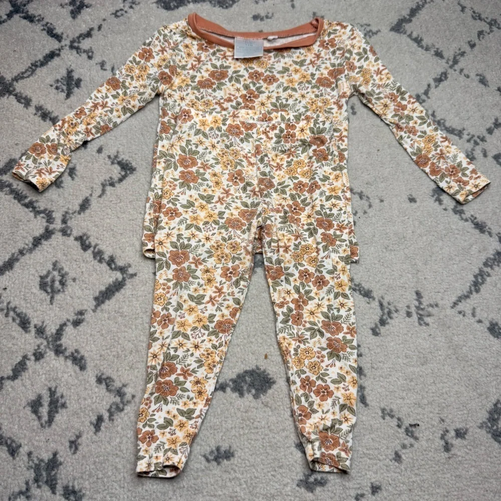 TRES BEAU ET BELLE Bamboo Viscose Cottagecore Prairie Ditsy Floral Pajamas